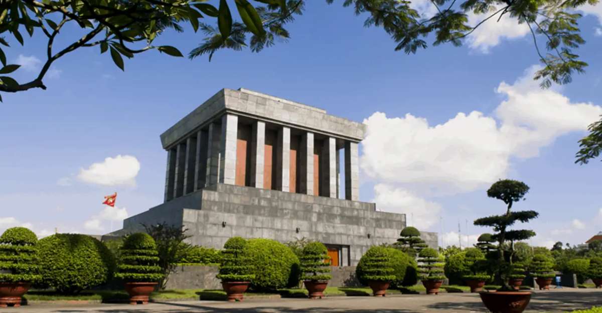 Lăng Chủ tịch Hồ Chí Minh