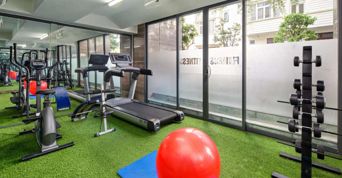Phòng gym tại Grand Sunrise Boutique Hotel