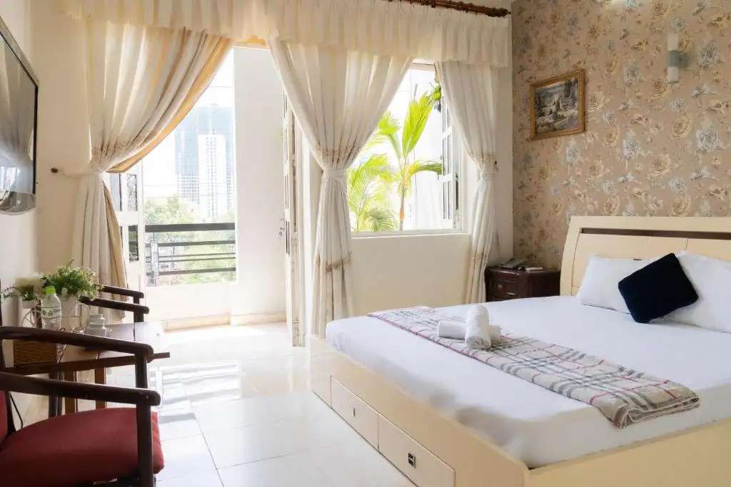 Aqua Nhu Huynh Hotel - Khách sạn quận 6