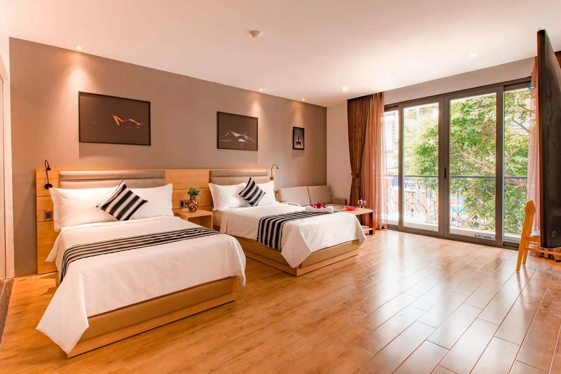 Aiden Saigon Hotel - Khách sạn quận 6