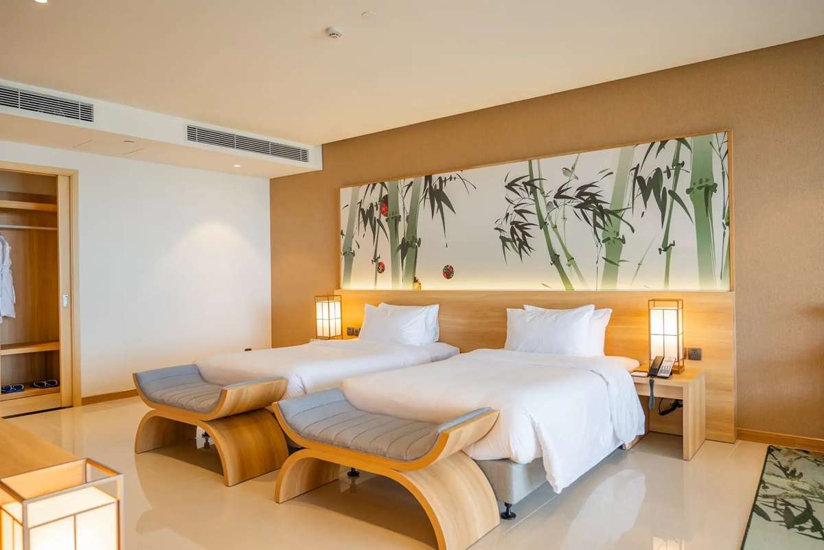Premium Deluxe Twin Panoramic Ocean View tại Mikazuki Đà Nẵng