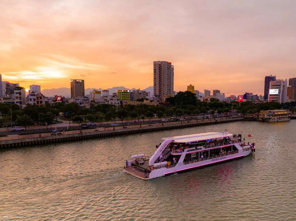 Du Thuyền Ngắm Hoàng Hôn Trên Sông Hàn Của Poseidon