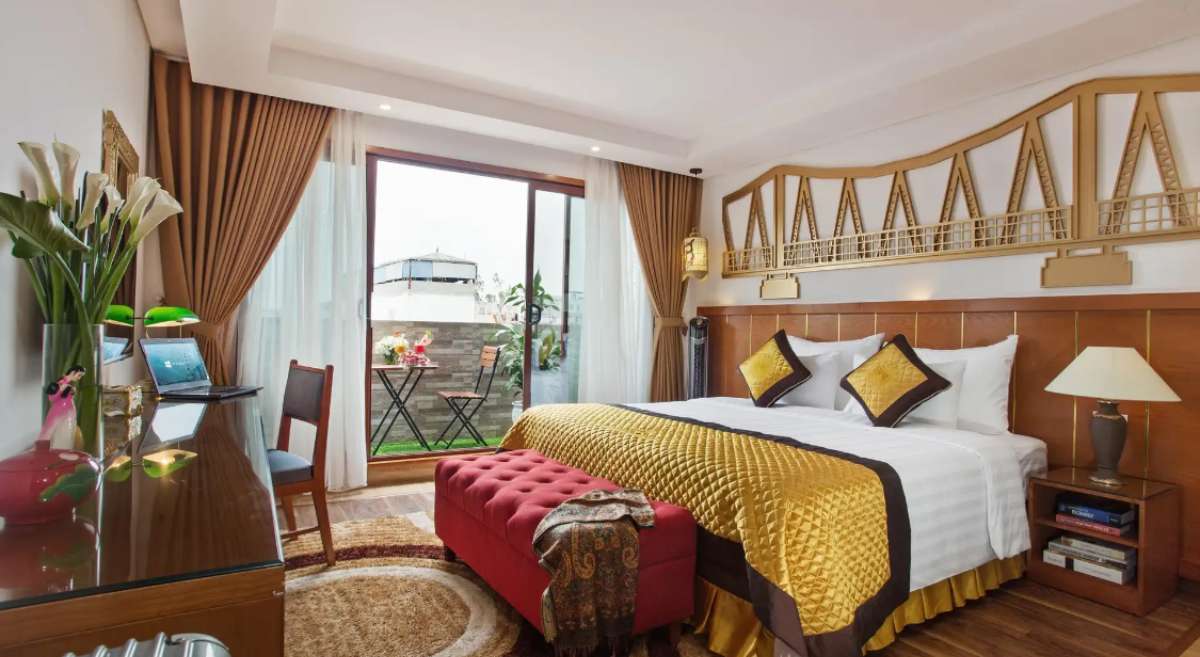 Premium Double Or Twin Balcony tại Hanoi Golden Holiday Hotel