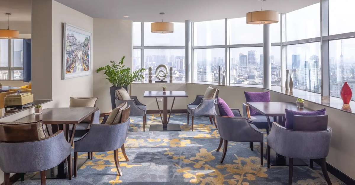 Tầng Executive riêng tư dành cho khách hàng trải nghiệm dịch vụ cá nhân hóa tại khách sạn Melia Hà Nội