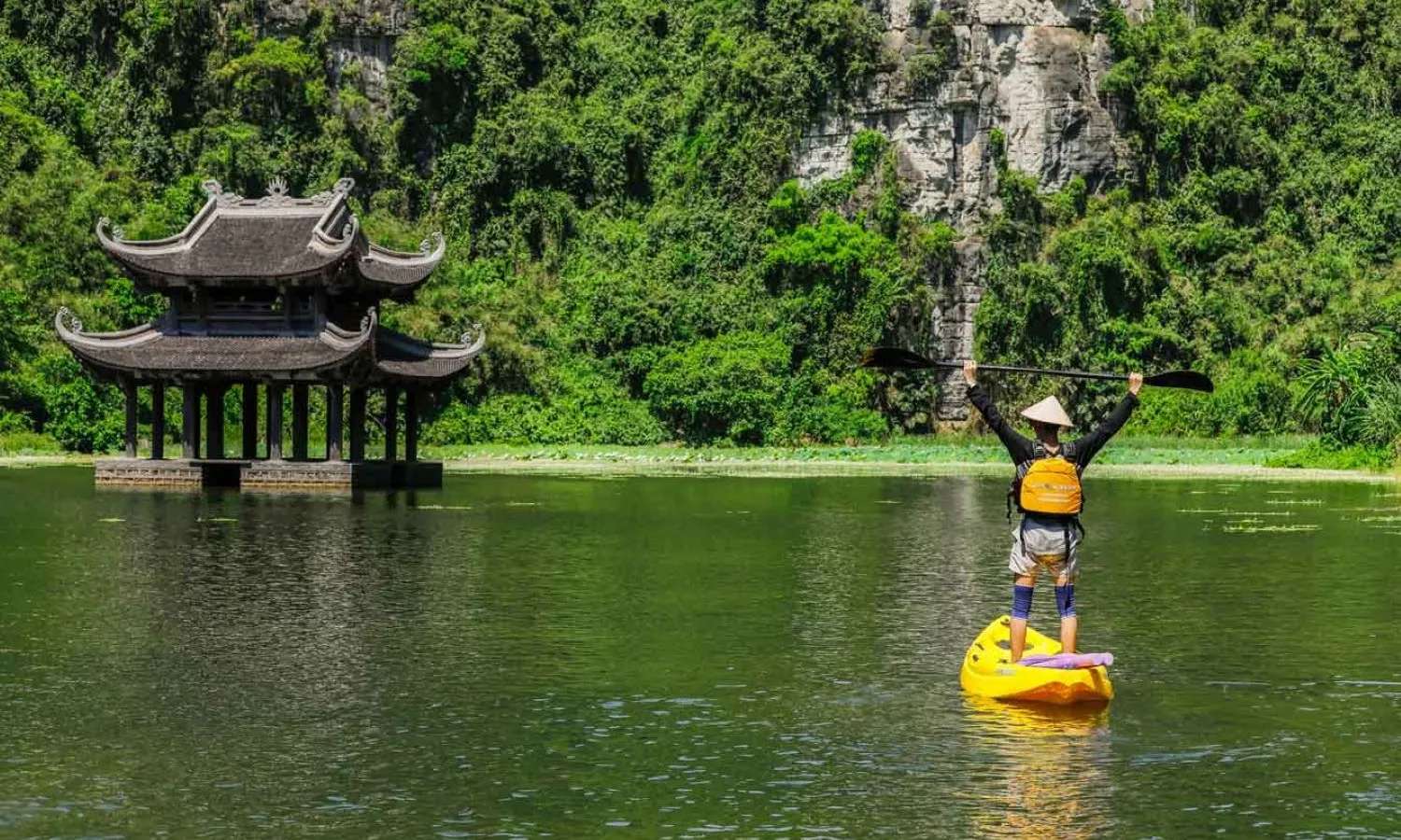 chơi gì ở Ninh Bình