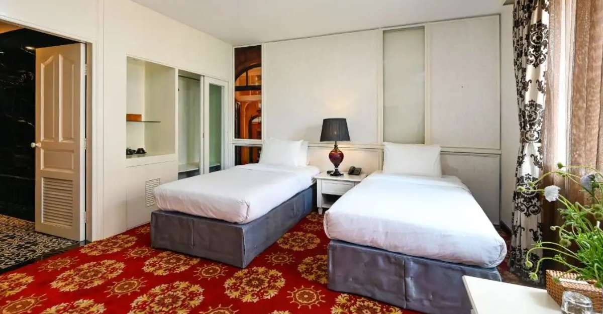 Premium 2- Bed City View ở California Hotel Saigon thể hiện sự tinh tế, xa hoa