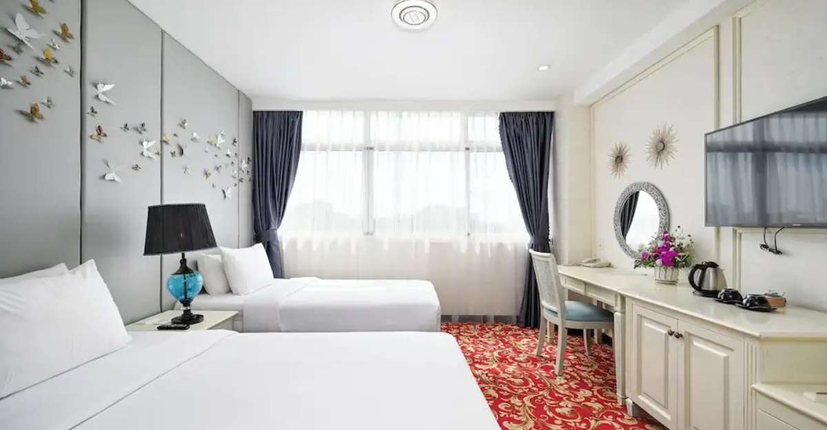 Premium Twin City View tại California Hotel Saigon