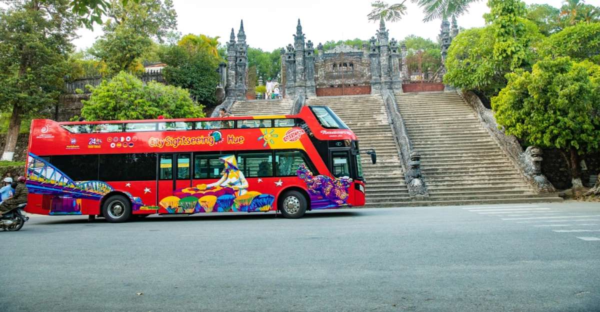 Xe buýt 2 tầng Huế City Sightseeing