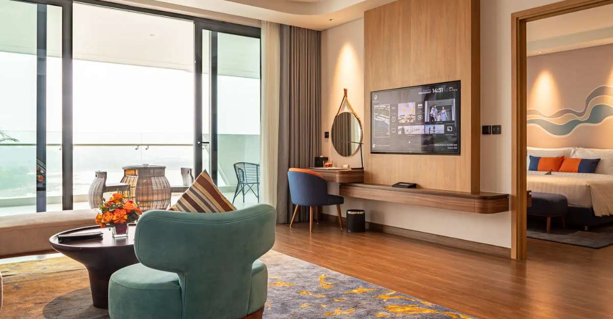 Không gian phòng Suite King Sea tại Dream Dragon Resort
