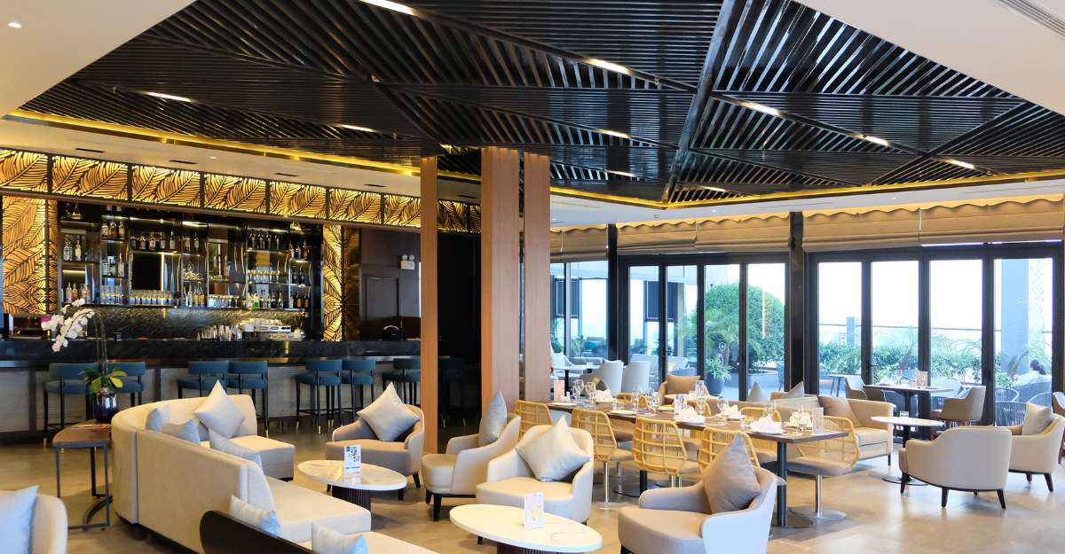 Không gian của Sky 45 Bar & Lounge tại Grand K Hotel Suites Hanoi
