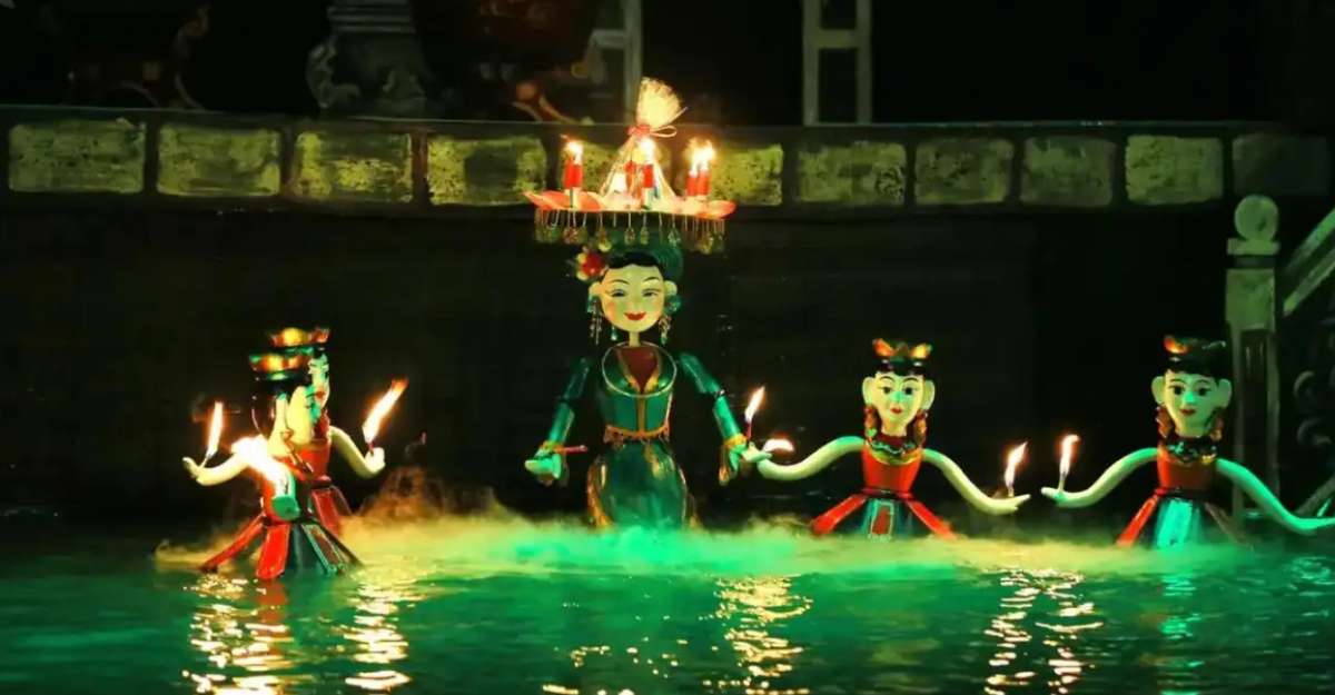 Trình diễn múa rối nước Bông Sen Hà Nội