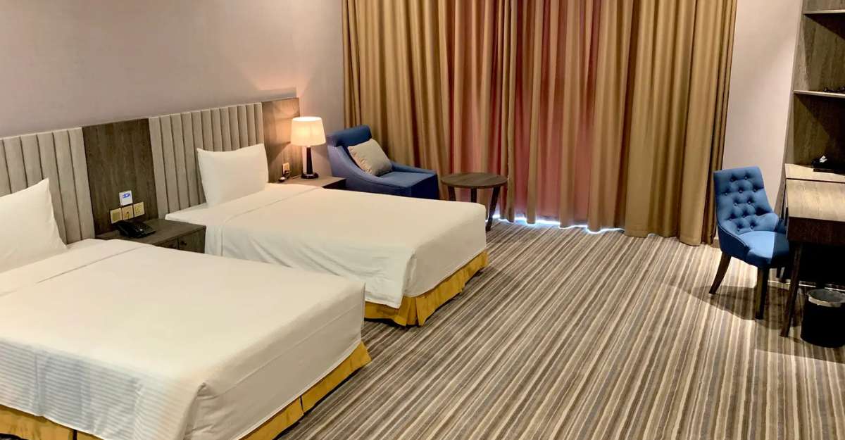 Phòng Deluxe Twin của khách sạn Mường Thanh Luxury Sài Gòn