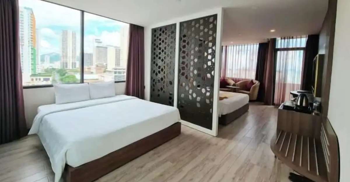 Phòng Family City View tại V Hotel Nha Trang