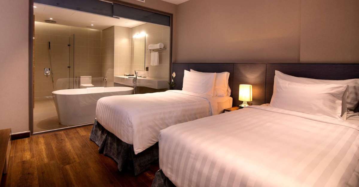 Flamingo Cát Bà Beach Resort phòng Deluxe Ocean Twin