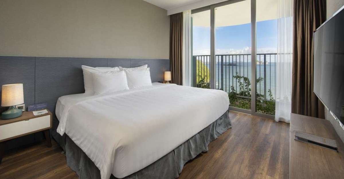 Flamingo Cát Bà Beach Resort phòng 2 Premier Sky Residence