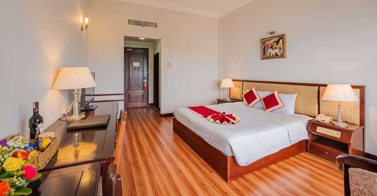 Luxury Seaview Single nằm trên tầng cao nhất của Seagull Hotel | Nguồn: Seagull Hotel