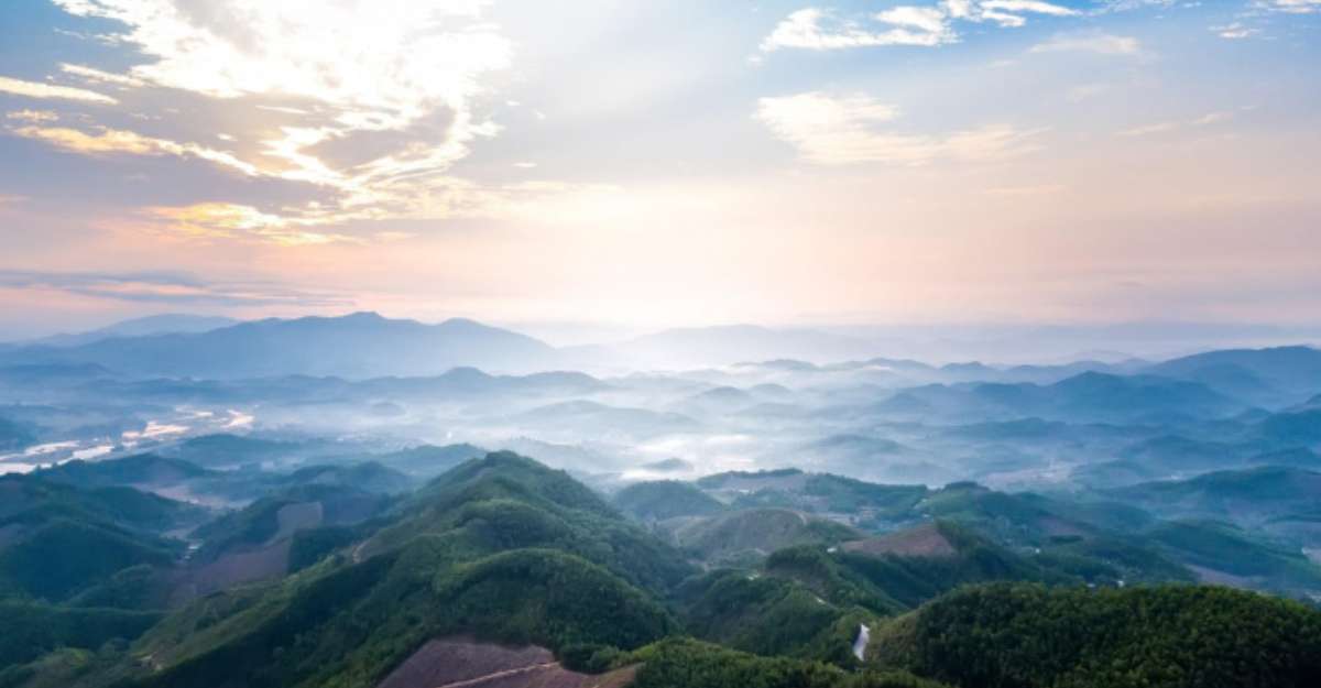 Thiên Ấn Niêm Hà ngọn núi đẹp nhất Quảng Ngãi