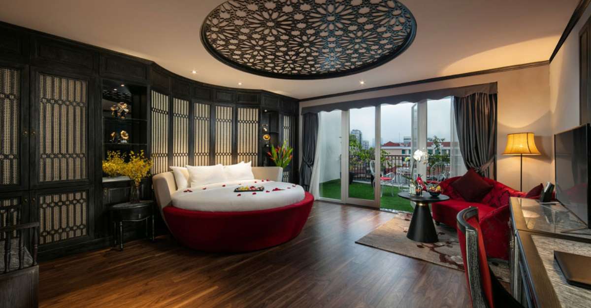 Hạng phòng Shining Queen Suite tại Shining Central Hotel & Spa