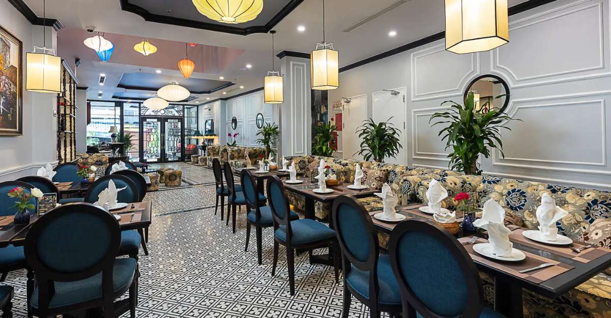 Nhà hàng Babylon Premium Hotel & Spa