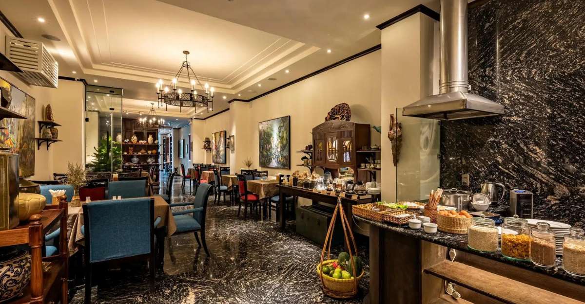Buffet sáng tại Amanaki Saigon Boutique Hotel
