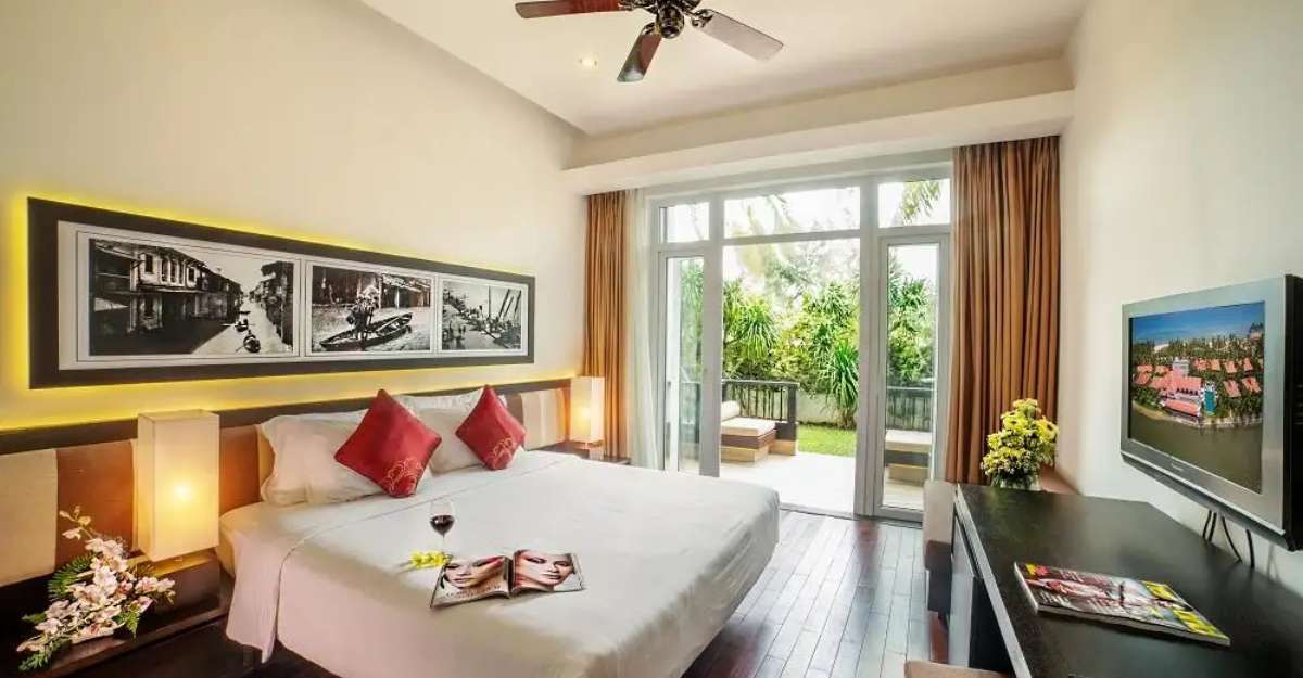 Hoi An Beach Resort phòng Deluxe Garden View