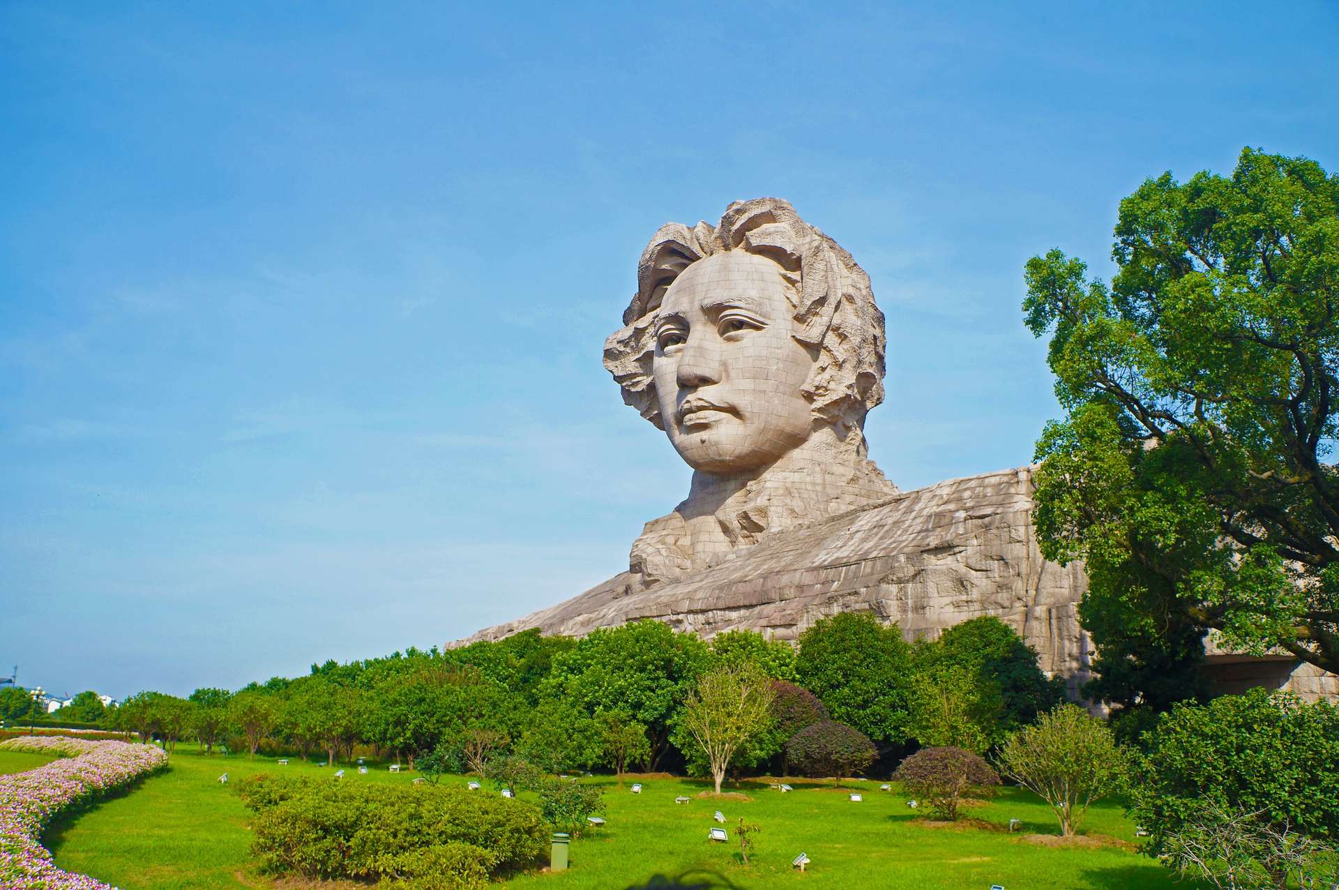 tượng Mao Trạch Đông