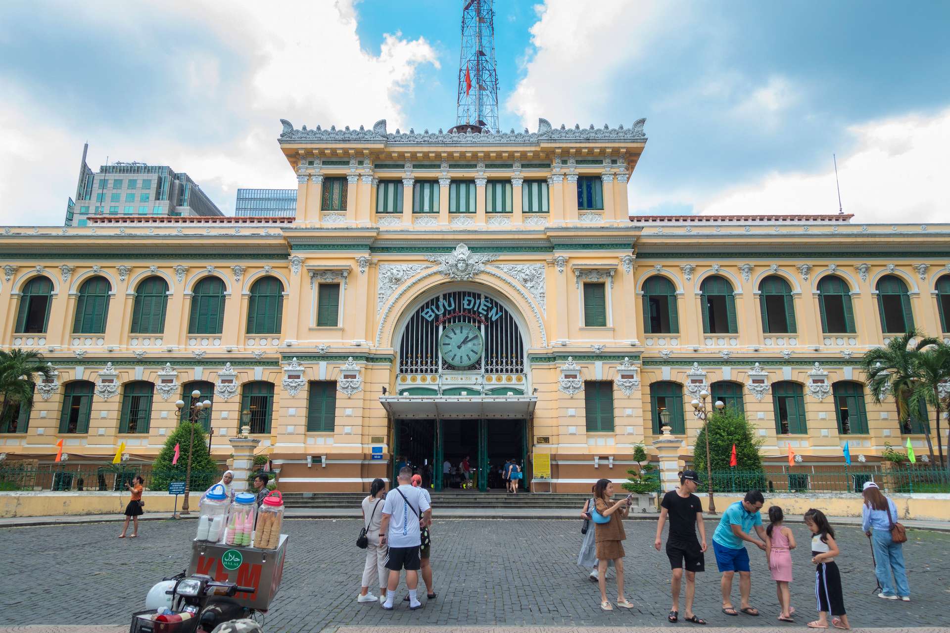 Nhà thờ Đức Bà