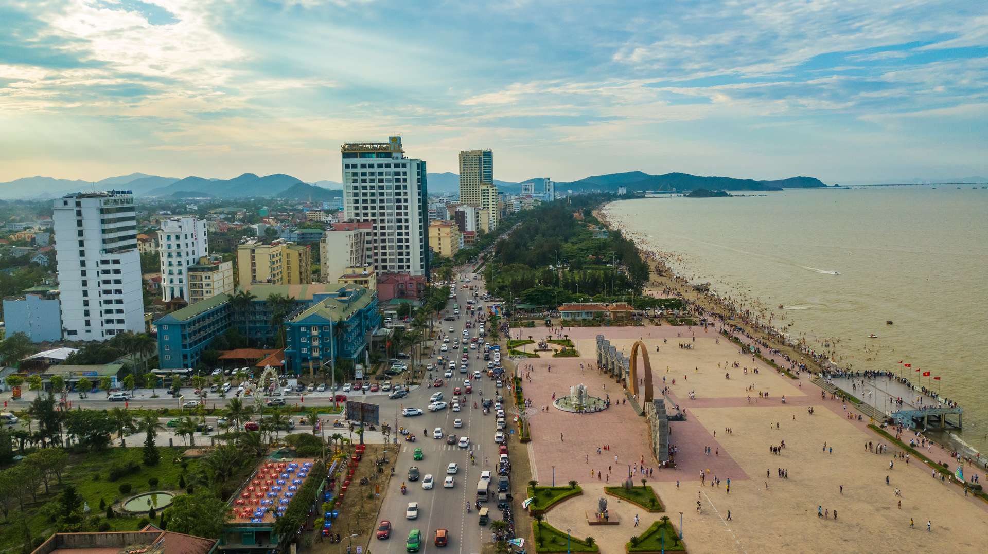 Bãi biển Cửa Lò xinh đẹp tại thành phố Vinh - Nghệ An