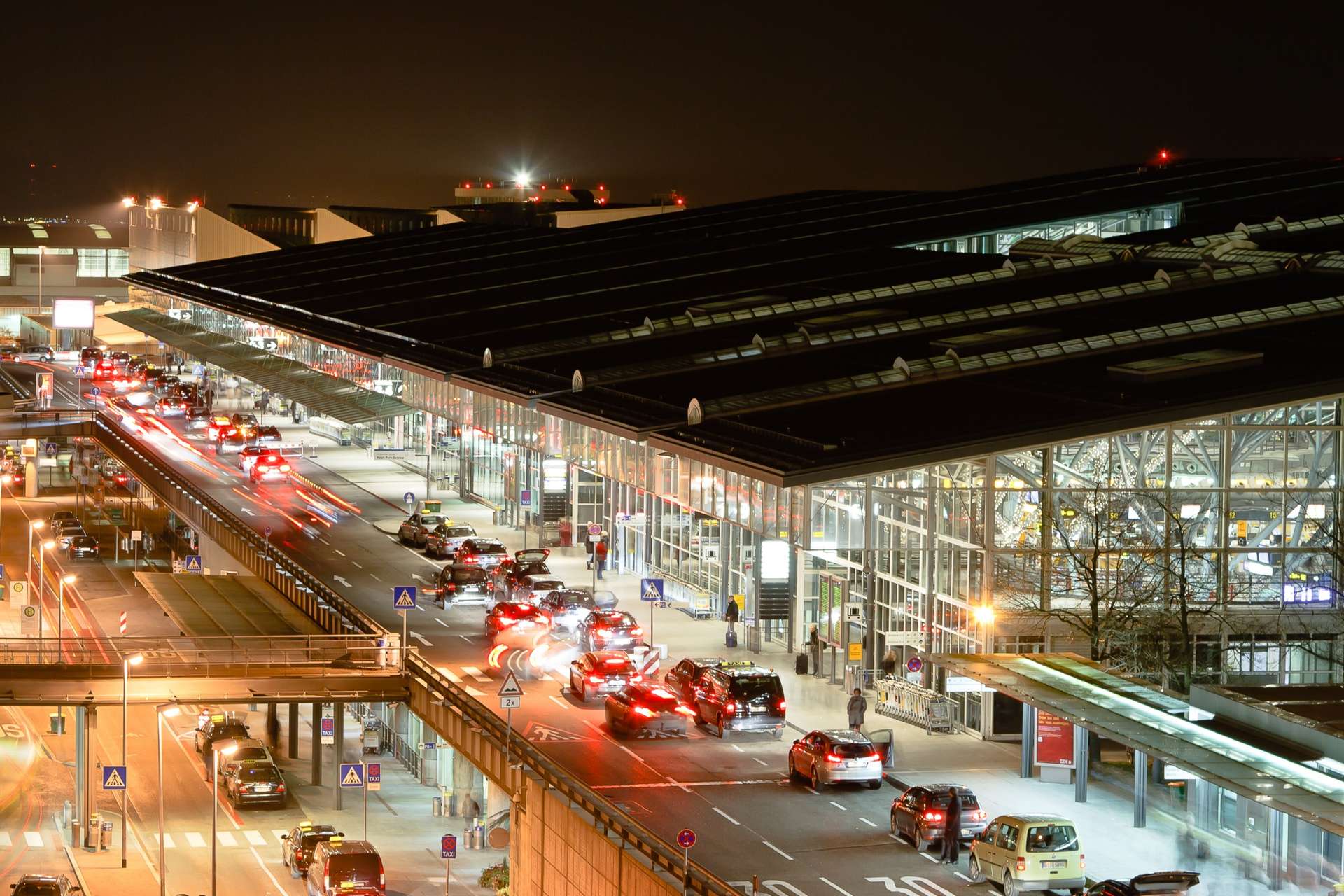 Sự to lớn của sân bay Stuttgart