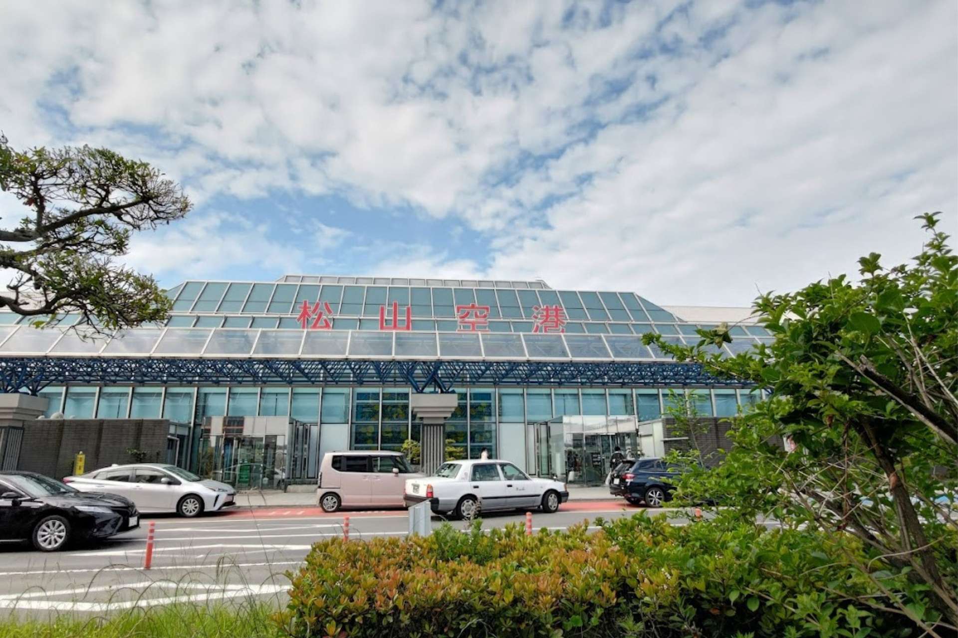 Lối vào của sân bay Matsuyama