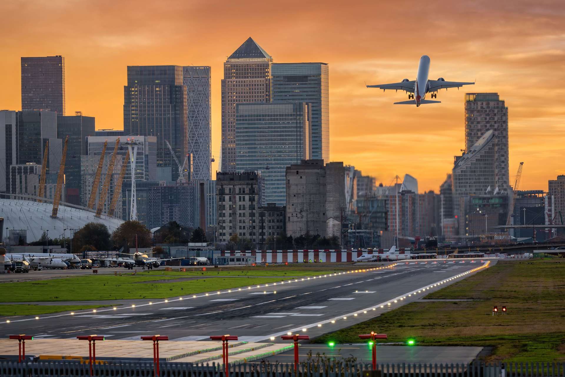 Trải nghiệm bay tại sân bay London City