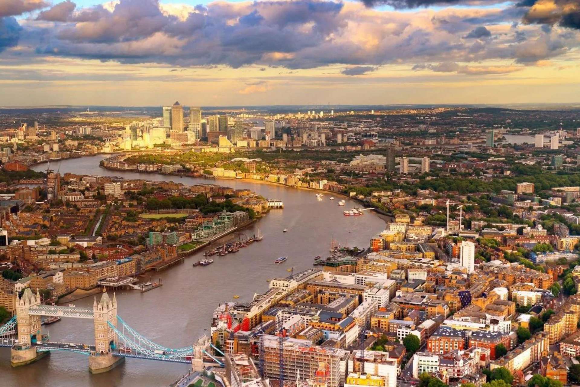 Thành phố London khi nhìn từ trên cao xuống