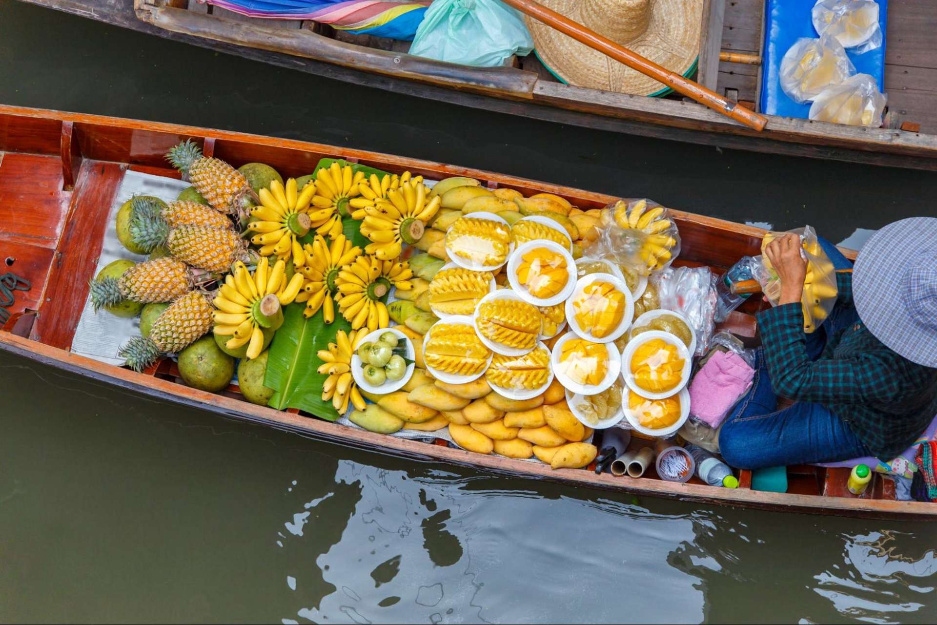 Chợ Nổi Cần Thơ giữa mênh mông sông nước