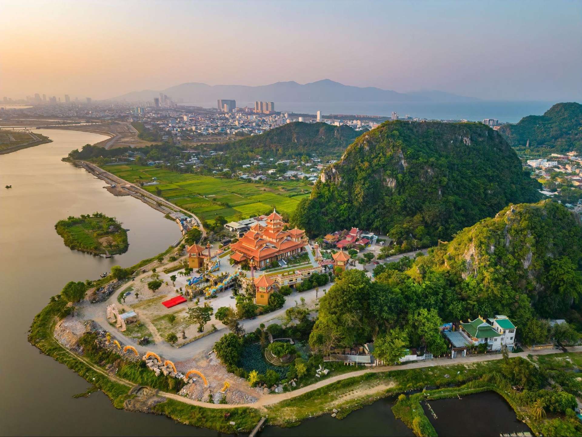 Núi Ngũ Hành Sơn - Đà Nẵng