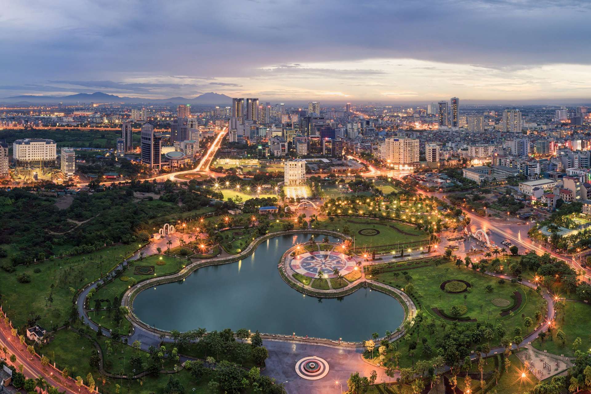 Công viên Cầu Giấy dưới góc nhìn trên không tại thủ đô Hà Nội