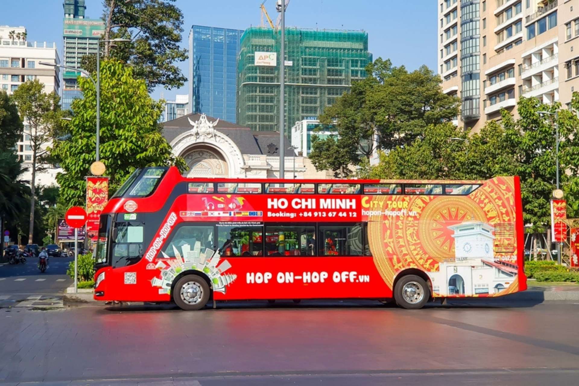 Xe buýt Hop-on-Hop off Sài Gòn