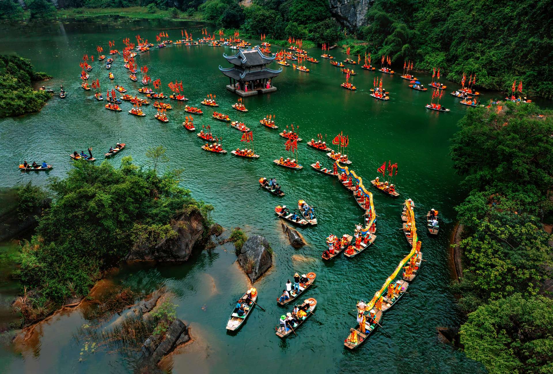 Ninh Bình - Vùng đất Cố đô xinh đẹp