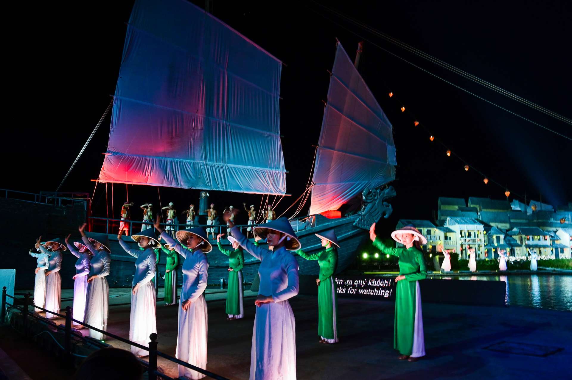 Show Ký ức Hội An