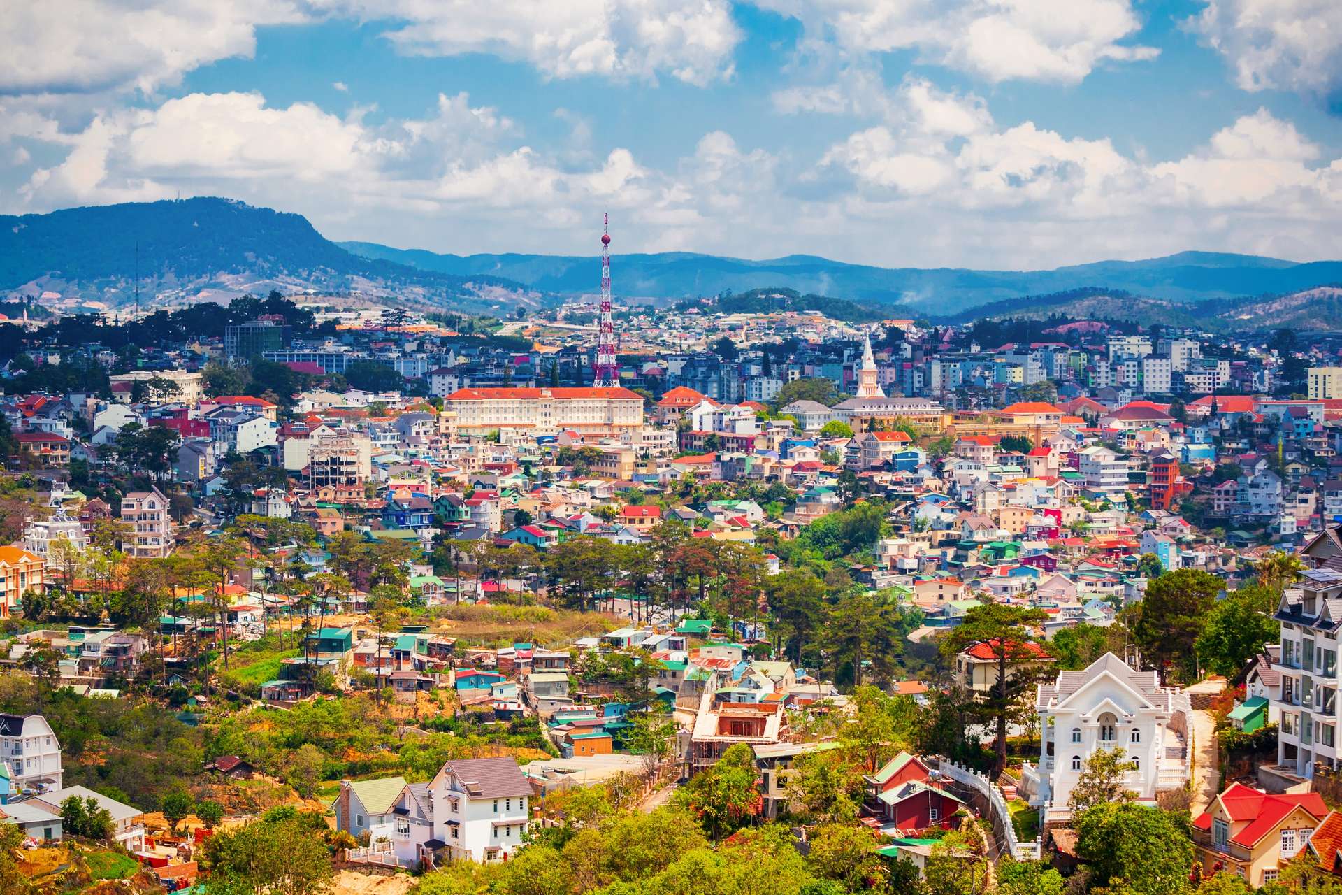 Vẻ đẹp toàn cảnh thành phố Đà Lạt