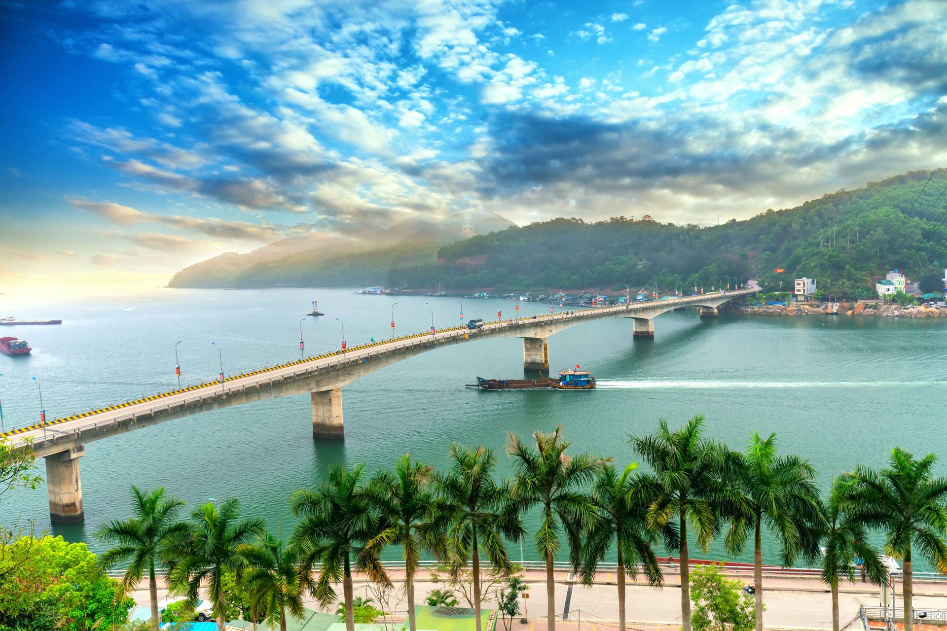 Tuyến đường cao tốc cho xe Móng Cái Vân Đồn