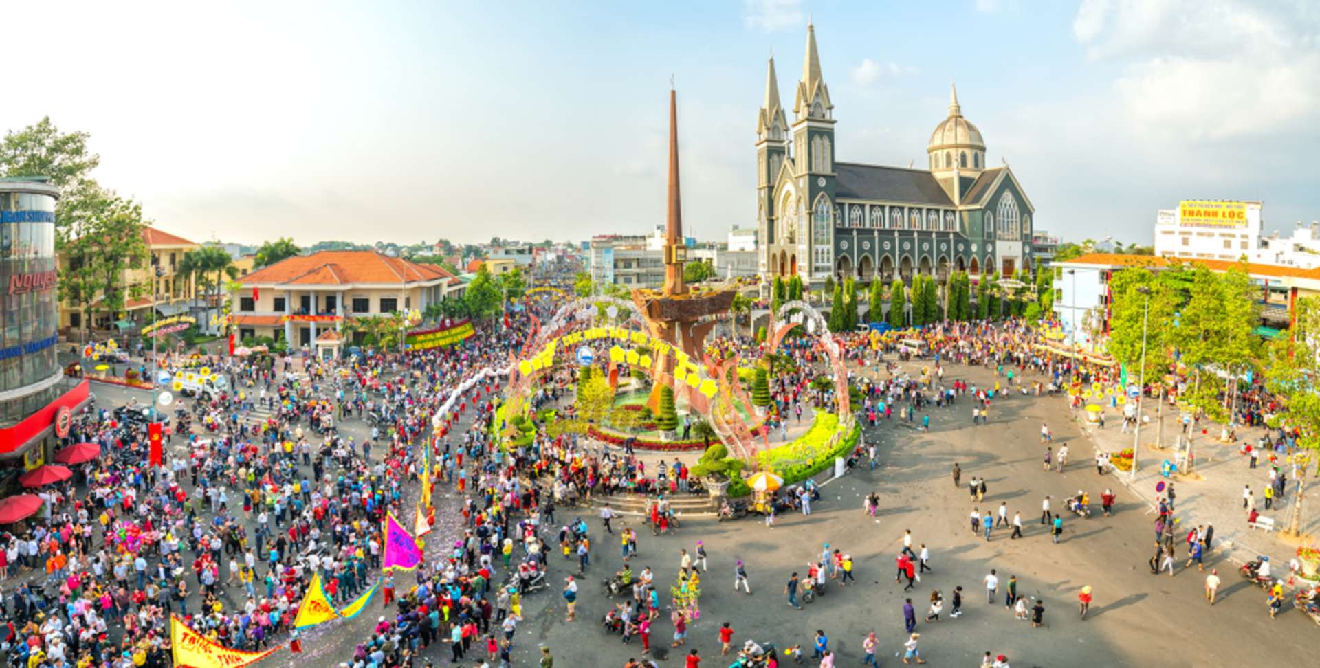 >Không khí nhộn nhịp của tỉnh Bình Dương