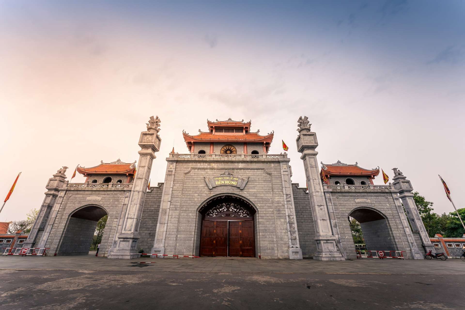 Sự uy nghiêm tại đền Hùng Phú Thọ