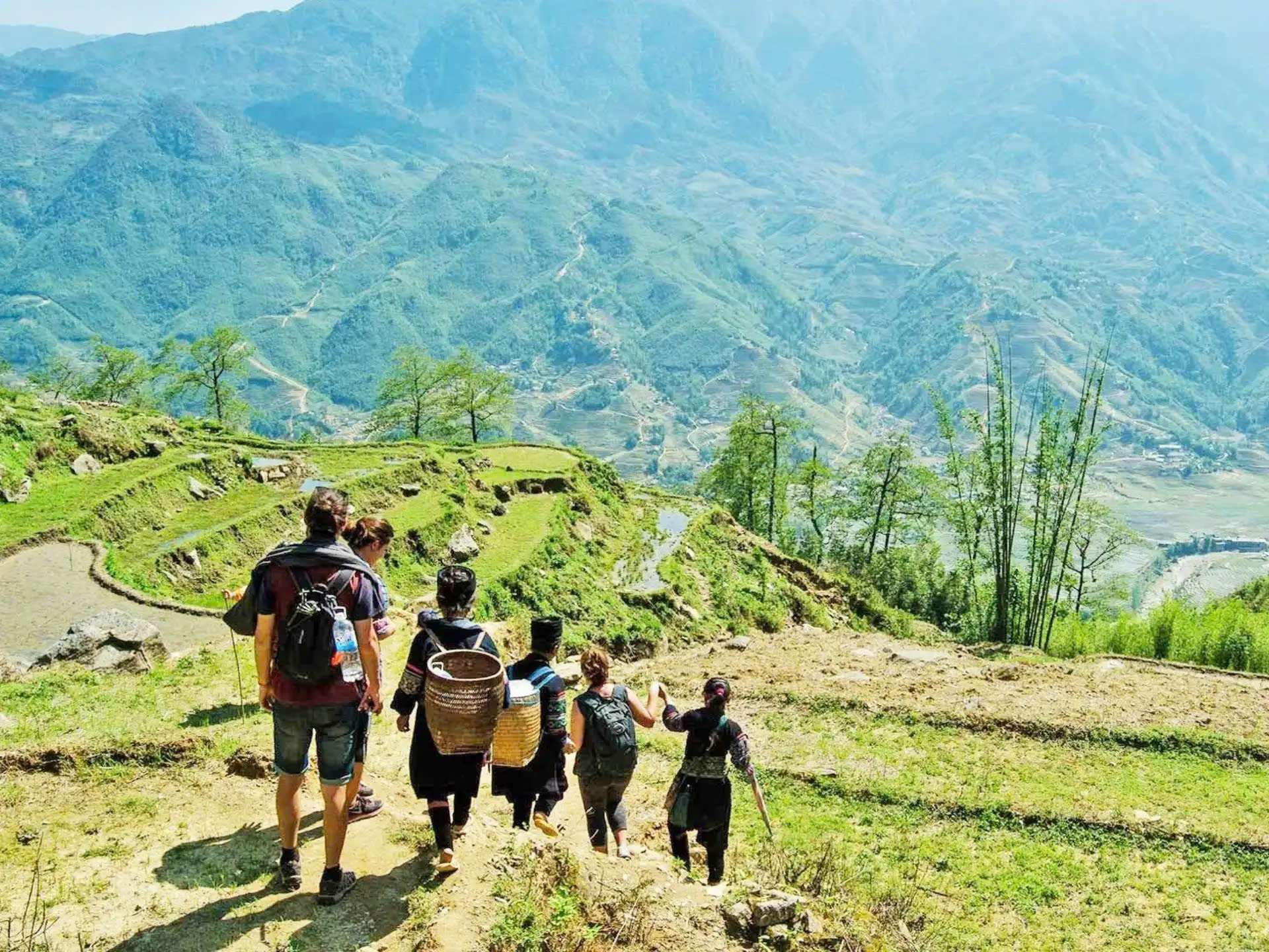 Trekking Sa Pa (Ý Linh Hồ, Lao Chải, Tả Van, Giàng Tả Chải) - Tour 2N1Đ - Khách sạn Sapa