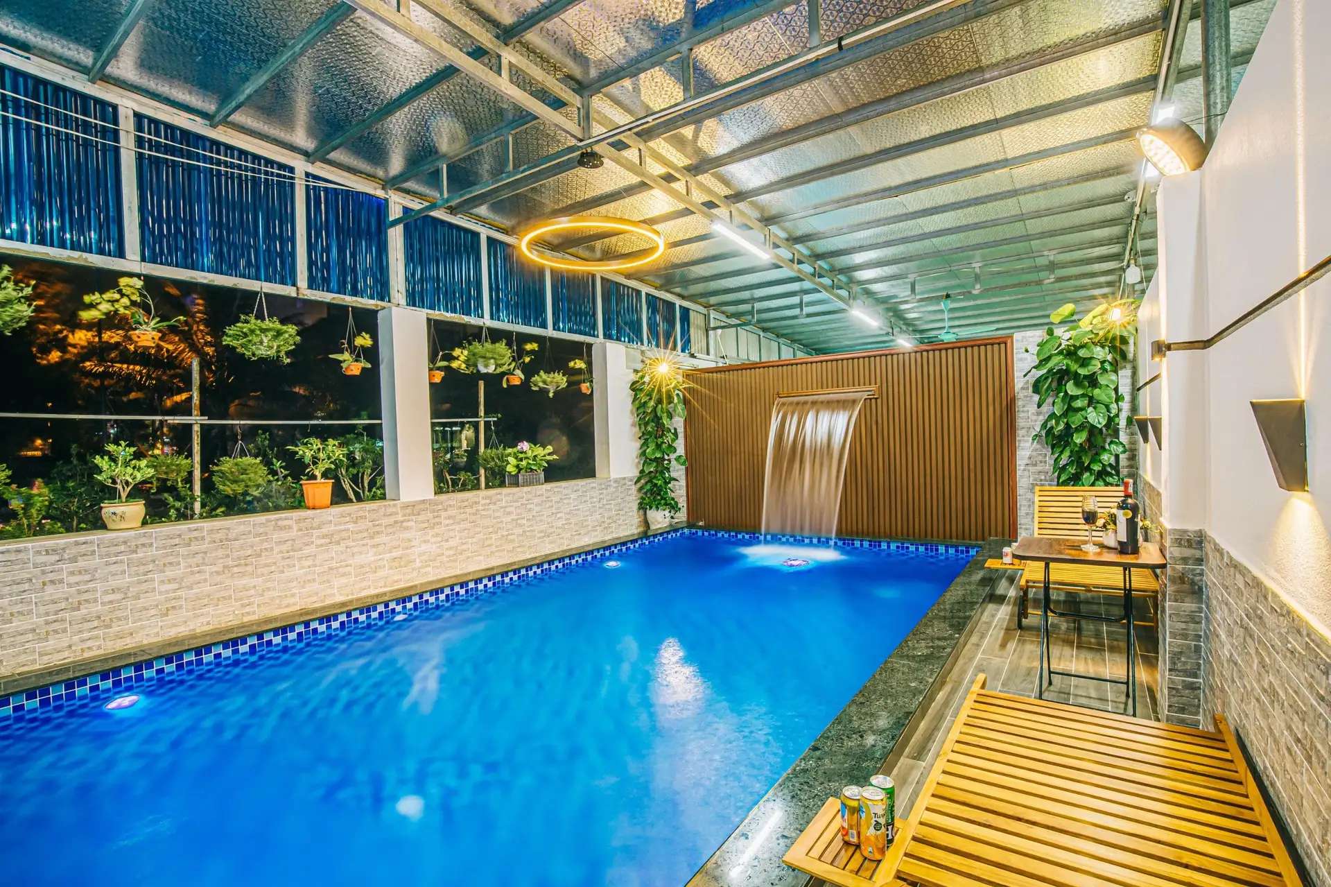 Maldives Hotel Sầm Sơn - Khách sạn Sầm Sơn