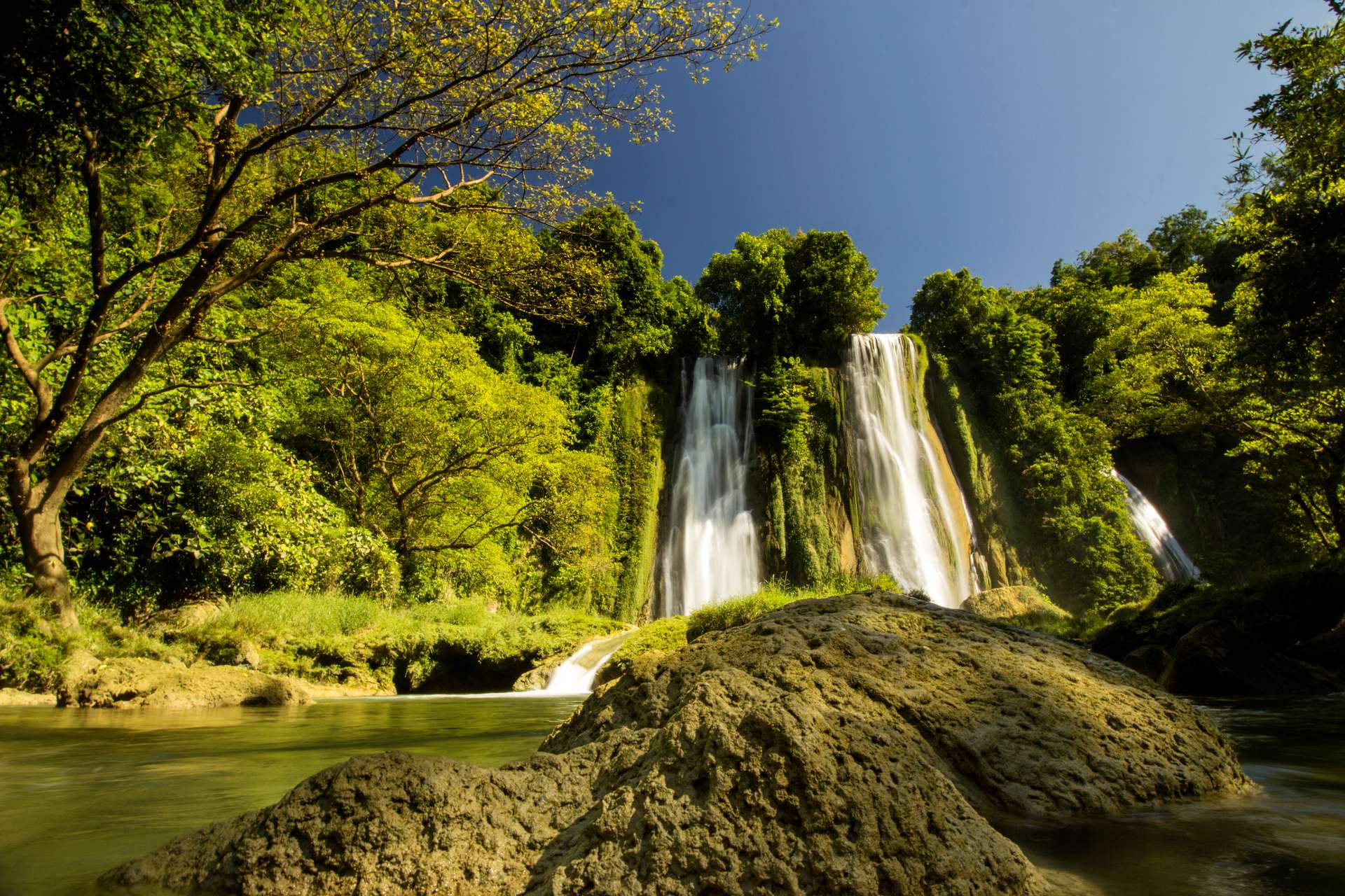 Curug Cikaso Sukabumi
