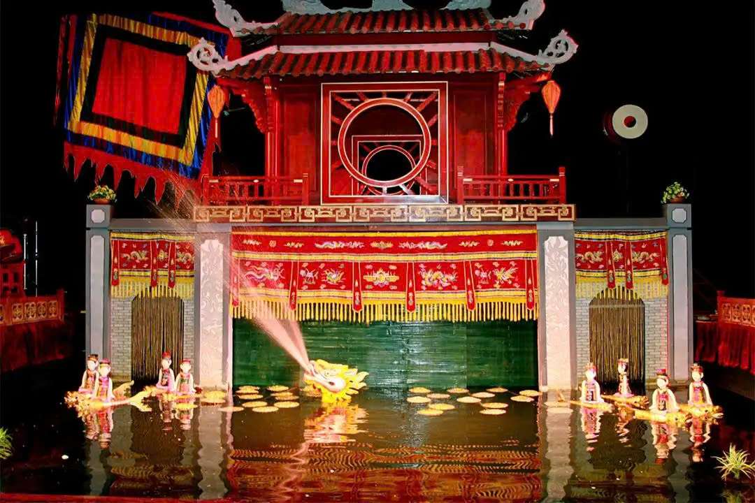 Xem biểu diễn múa rối nước - Khách sạn quận Hoàn Kiếm