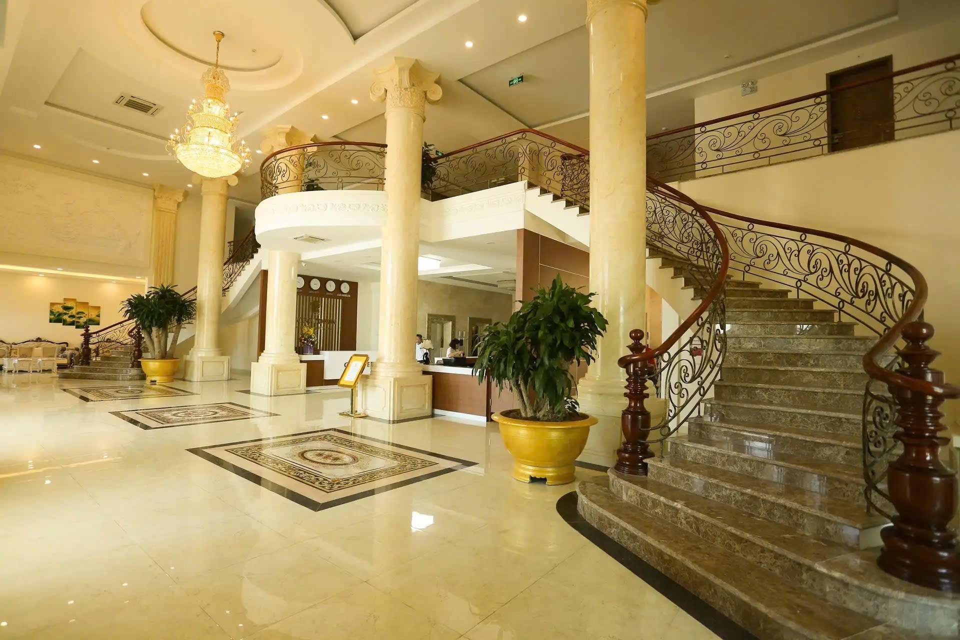 Tecco Do Son Hotel & Spa gây ấn tượng bởi kiến trúc hiện đại pha lẫn tân cổ điển sang trọng và đẳng cấp - Khách sạn Hải Phòng