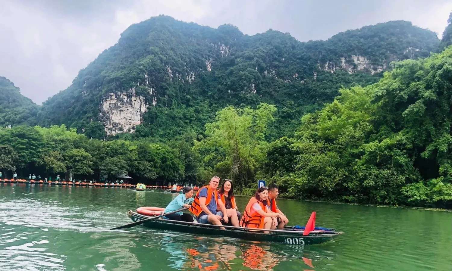 Các hoạt động khi du lịch Ninh Bình
