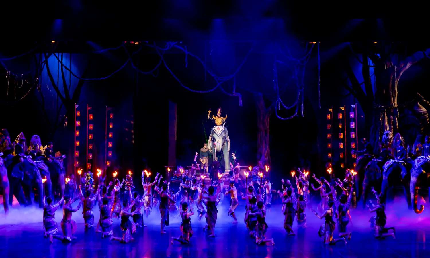 Đặt vé Phuket FantaSea Show để xem màn trình diễn ấn tượng