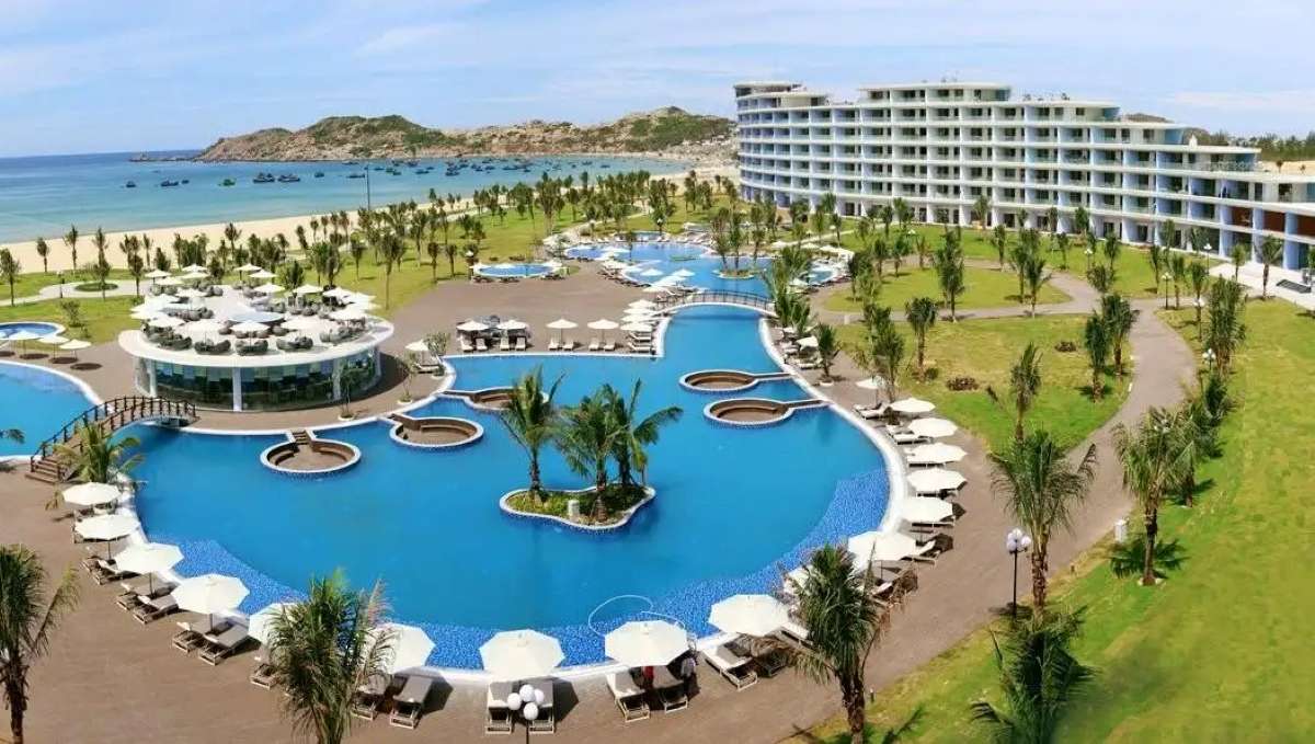 FLC Luxury Hotel Quy Nhon - Khách sạn Quy Nhơn